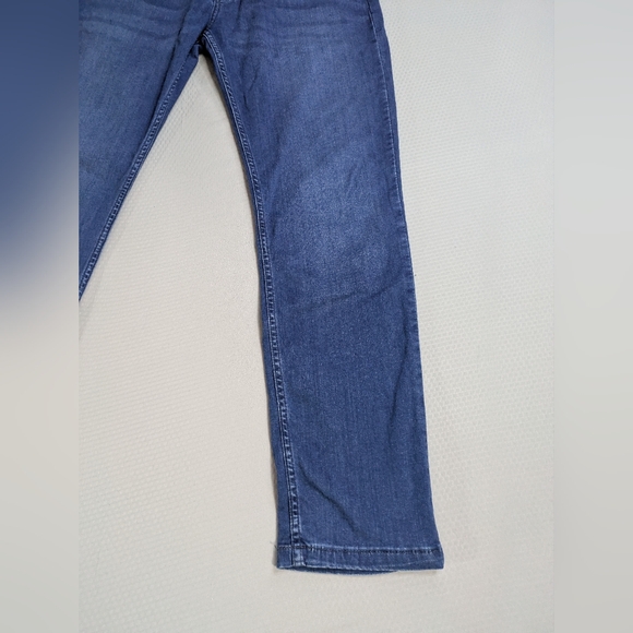 Sold - Picture 5 of 11